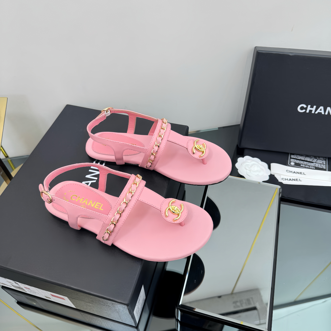 Elegant Lambskin Sandals with Slingback and Gold Chain Accents for Women 6 cmp i1743030398507 545 0 4