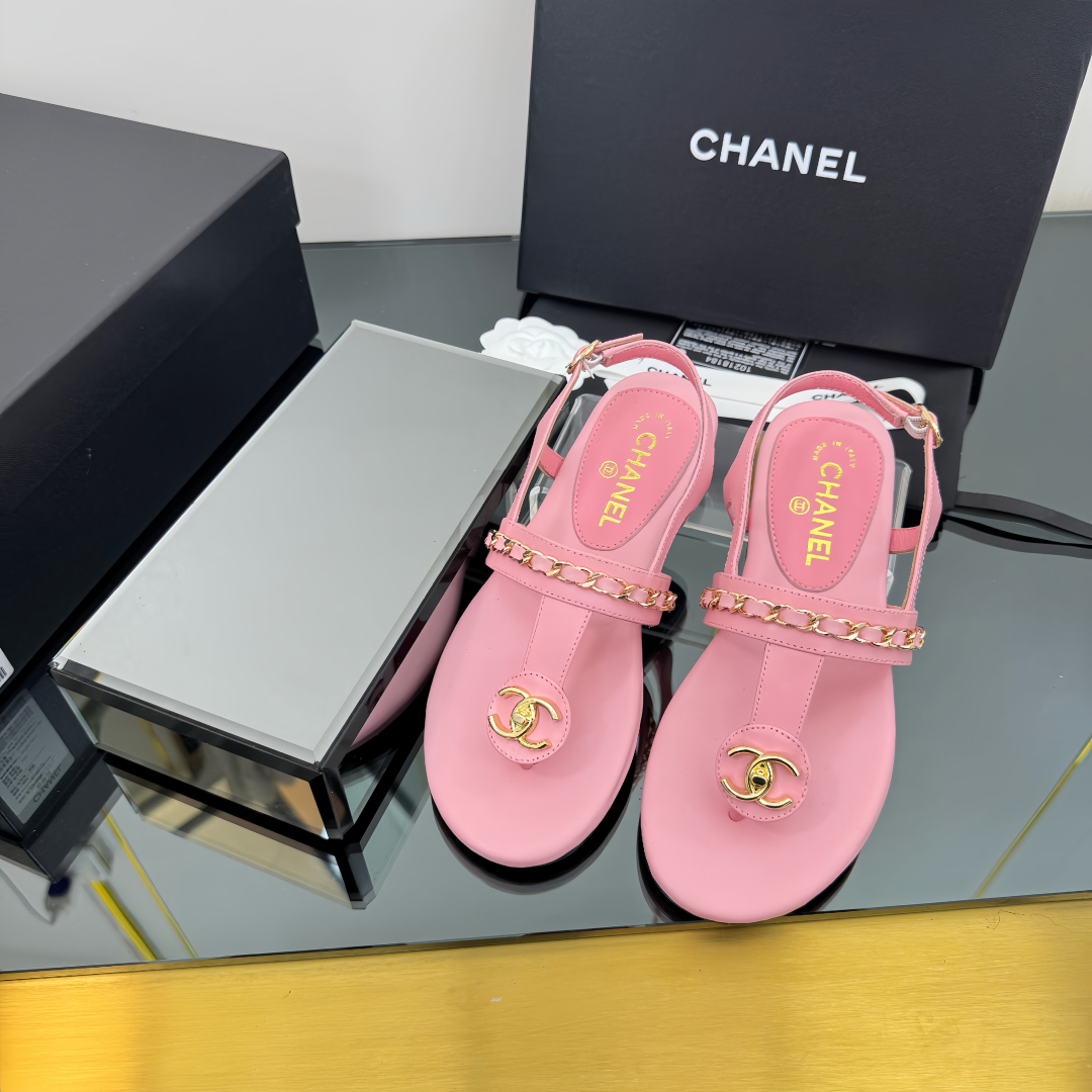 Elegant Lambskin Sandals with Slingback and Gold Chain Accents for Women 7 cmp i1743030400854 8229 0 5