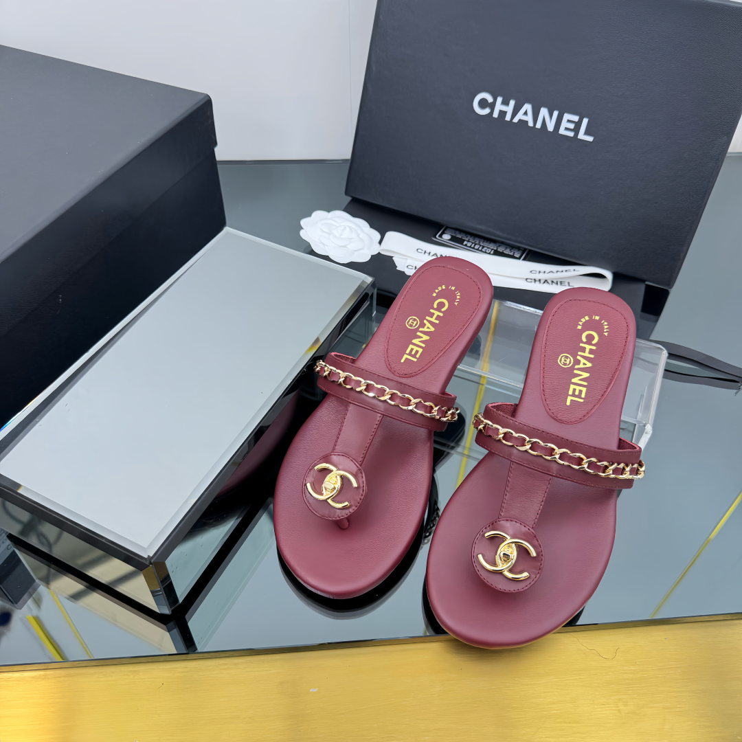 Chanel Women's Leather Thong Sandals With Chain Detail -Burgundy 6 cmp i1743030525070 8689 0 3
