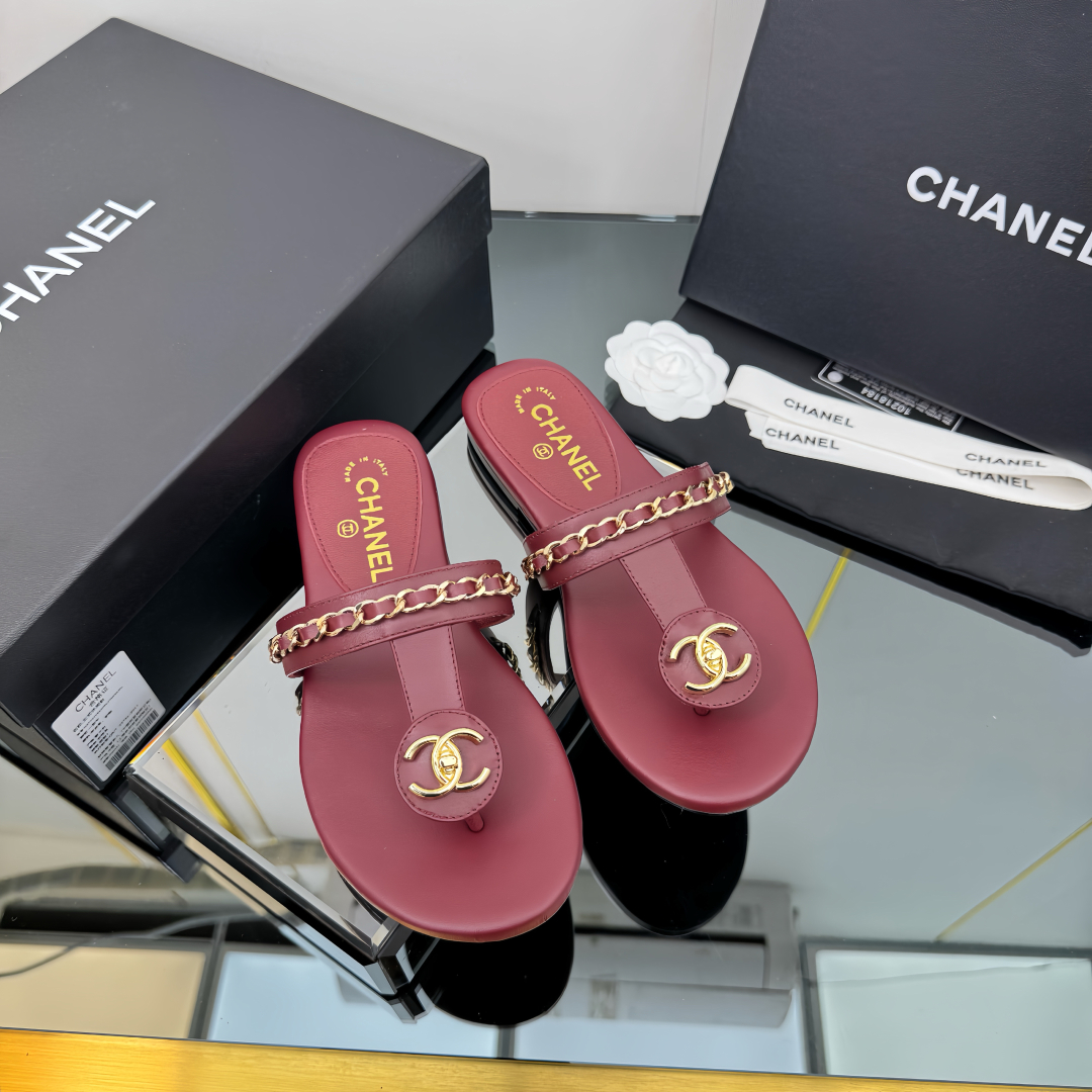 Chanel Women's Leather Thong Sandals With Chain Detail -Burgundy 3 cmp i1743030526998 8143 0 0