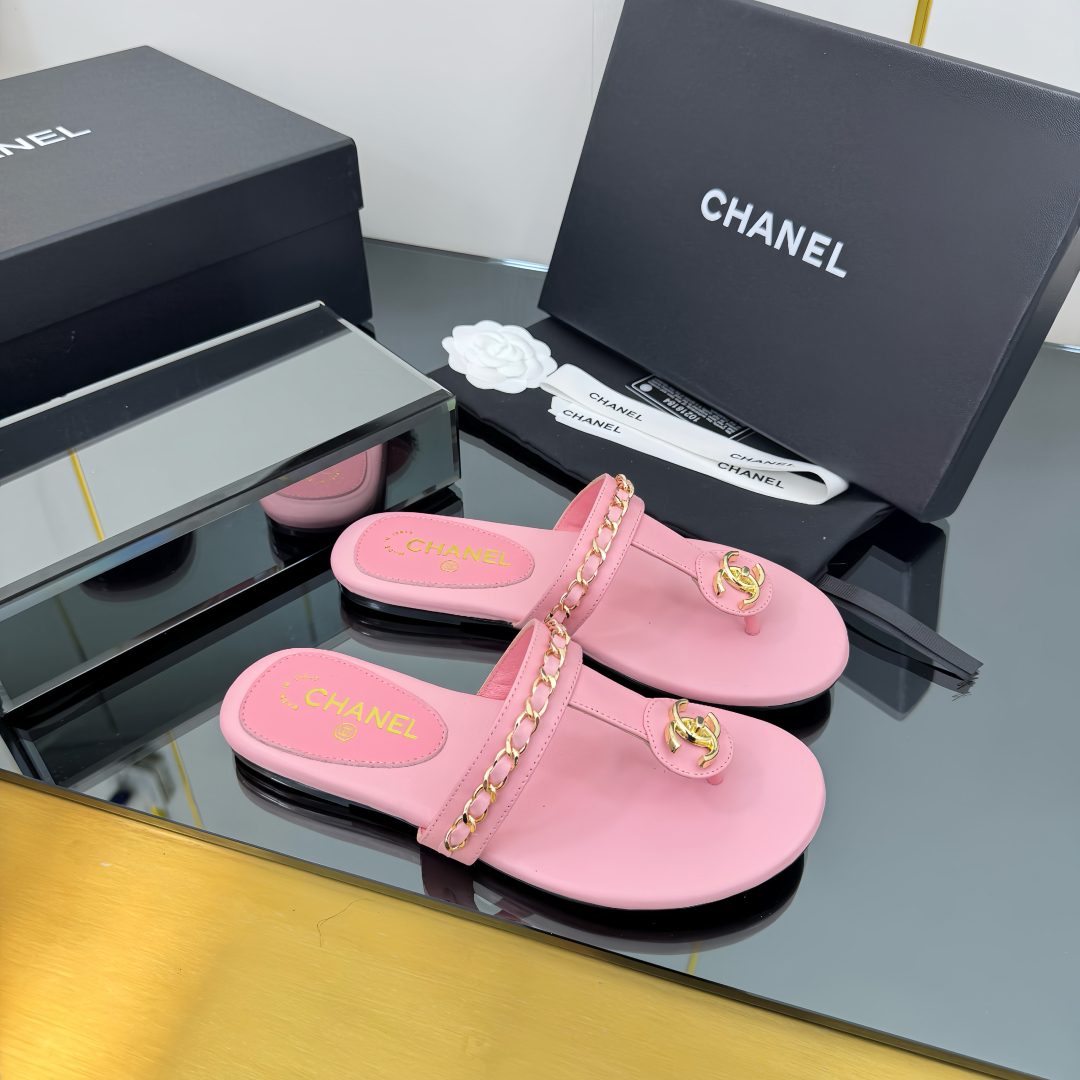 Chanel Women's Pink Leather Thong Sandals with Chain Detail - Summer Essential 2 cmp i1743030540919 4919 0 4