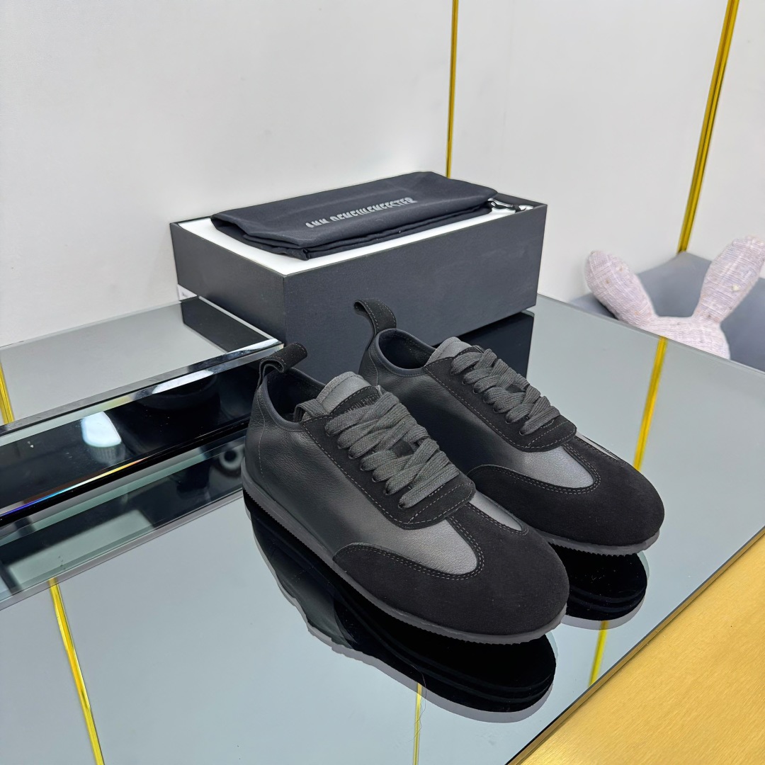 Spanish-Specific Leisure Shoes: ANN ANDELMAN’s Unique and Stylish Design - 图片 4