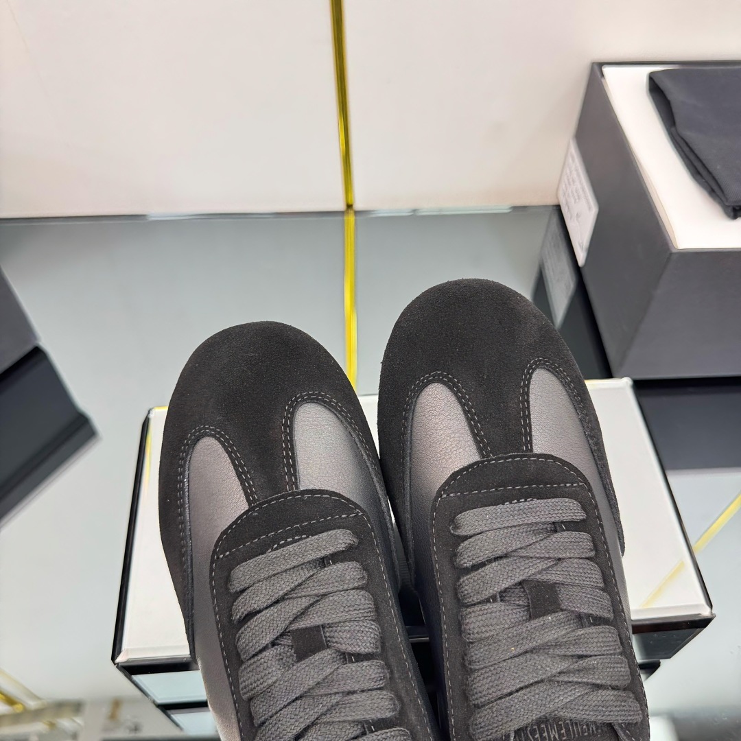 Spanish-Specific Leisure Shoes: ANN ANDELMAN’s Unique and Stylish Design - 图片 7