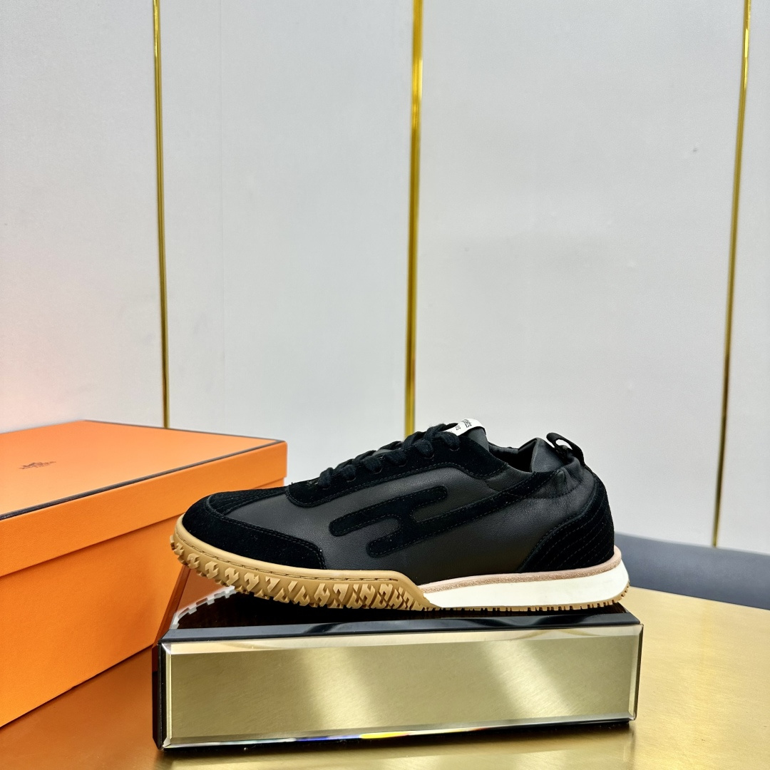 NO:240504,Men's size Hermes top version # Hermes deep series couples' white shoes casual skateboard shoes Fashion graphic design Create a retro style Upper cowhide material inner sheepskin outsole tpu outsole size 35-45, casual shoes/sports shoes, hermes, hermes, sneakers, cowhide, sheepskin19860909男码 Hermes 顶级版本# 爱马仕deep系列情侣款小白鞋休闲滑板鞋 时尚的图形设计 打造复古风格 鞋面牛皮材质 内里羊皮里 大底tpu大底 码数35-45,休闲鞋/运动鞋,hermes,hermes,sneakers,cowhide,sheepskin,Women's Shoes