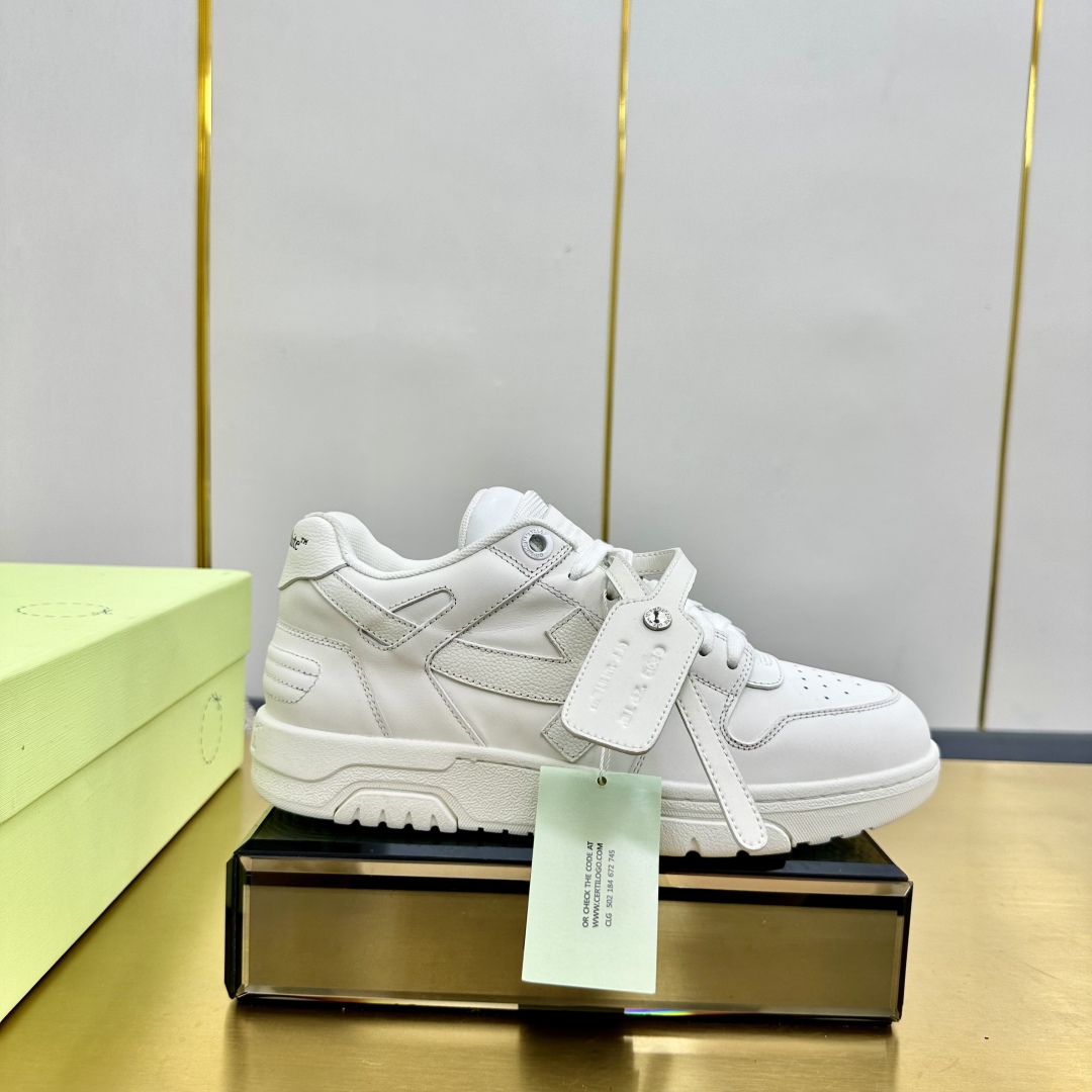 Title: Off-White New Arrow Colored Shoes Summary: Off-White offers stylish, comfortable shoes with unique design elements like arrow patterns and red accents. - 图片 4