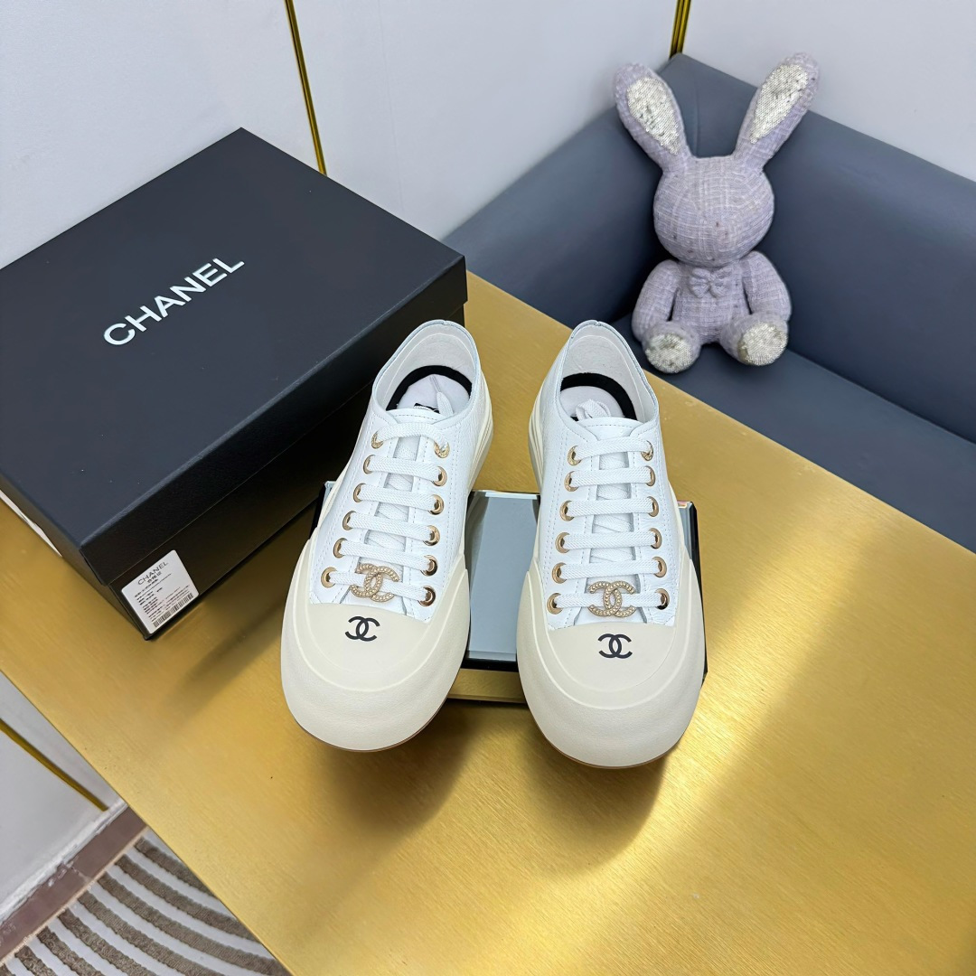Chanel香奈儿 2025饼干鞋 スポーティ&スタイリッシュデザイン