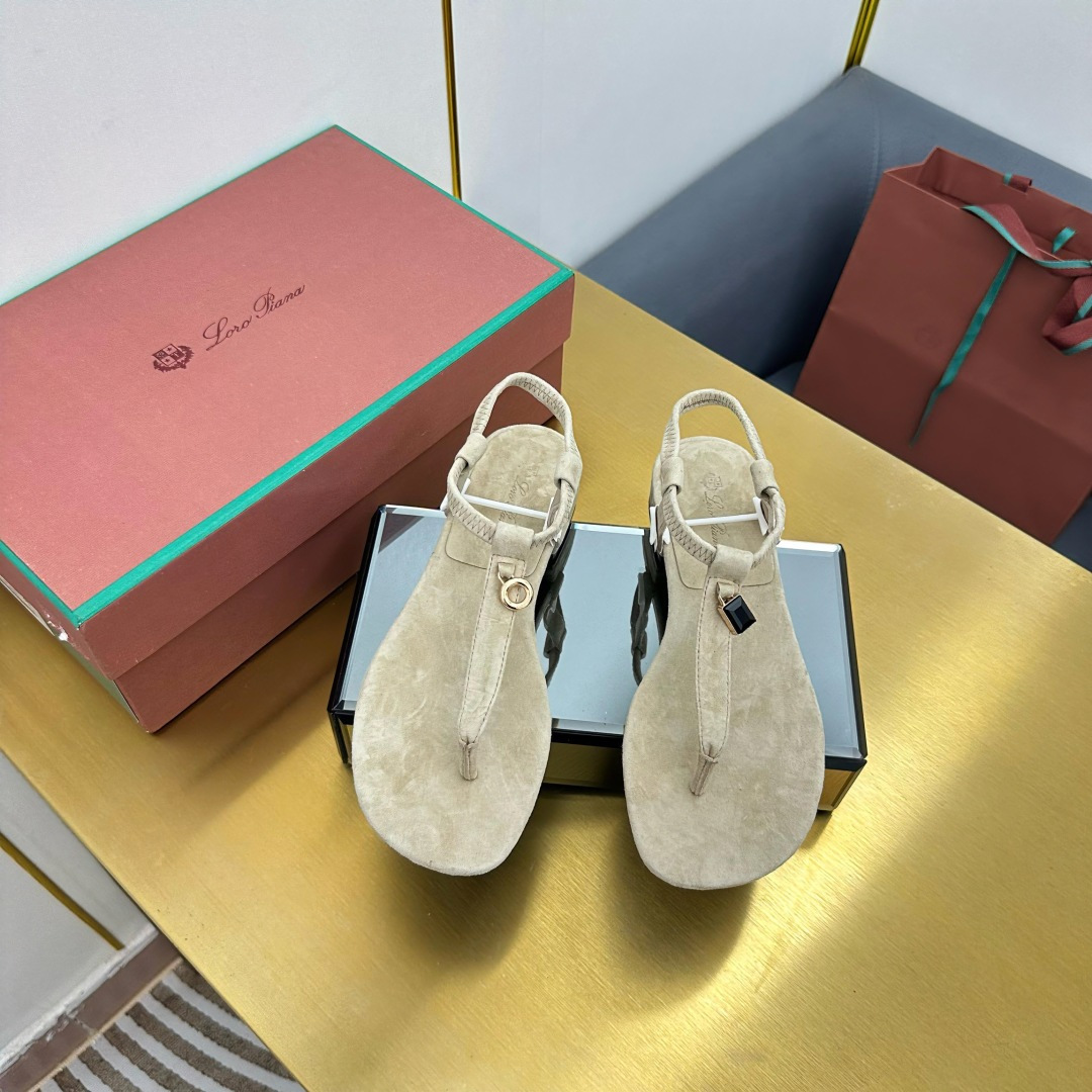 NO:381909,High version 2025 official website LP new product is available for sale Loro Piana (the same style and slippers on the official website｜Made of Wish Yangjing fabric｜The upper is made of high-quality cashmere｜Foot-up cashmere, footbed silk sheepskin, all-round one-to-one recovery counter process flow｜High process flow｜Italian imported genuine leather sole Original craft sole｜Heel height 1.5cm (full real cashmere) / Not a normal heavy rubber sole on the market Size34-41 size (40, 41. Customized) Super super hot, split-toe shoes, loro piano, loro piano, slippers, sheepskin, sheep19860909高版本  2025官网 LP新品发售Loro Piana(官网同款同款拖鞋｜采用 Wish 羊京面料制作｜鞋面采用优质特级羊绒｜垫脚羊绒,垫脚丝绸羊皮,全方位一比一复原专柜工艺流程｜高工艺工艺流程｜意大利进口真皮底 原版工艺大底｜跟高1.5cm(全真羊绒） /绝非市面普通笨重胶底 Size34-41码（40,41.定制）超级超级火爆,分趾鞋,loro piana,loro piana,slippers,sheepskin,sheep,Women's Shoes