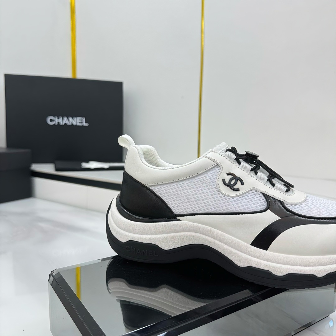 Chanel香奈儿 熊猫スニーカー 高級休闲デザイン