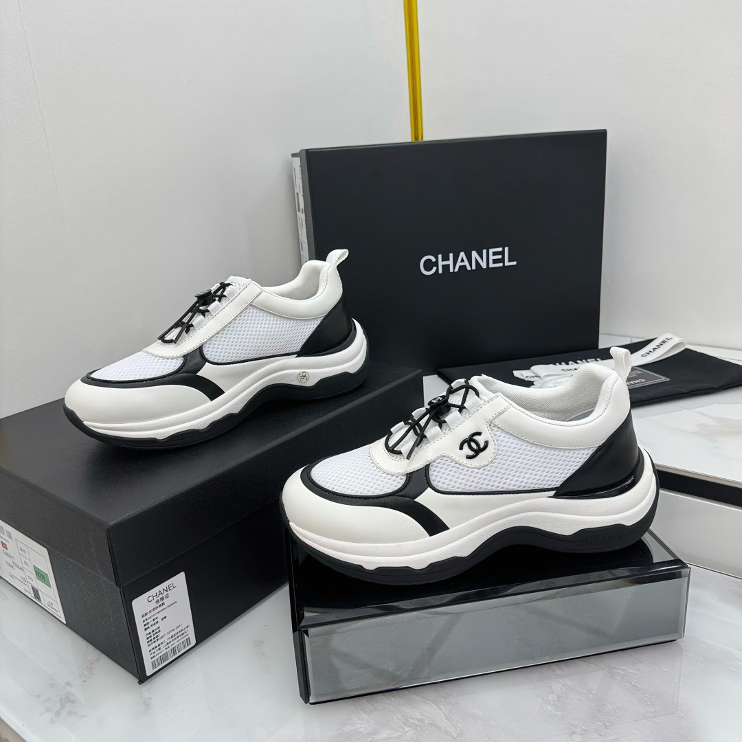 Chanel香奈儿 熊猫スニーカー 高級休闲デザイン
