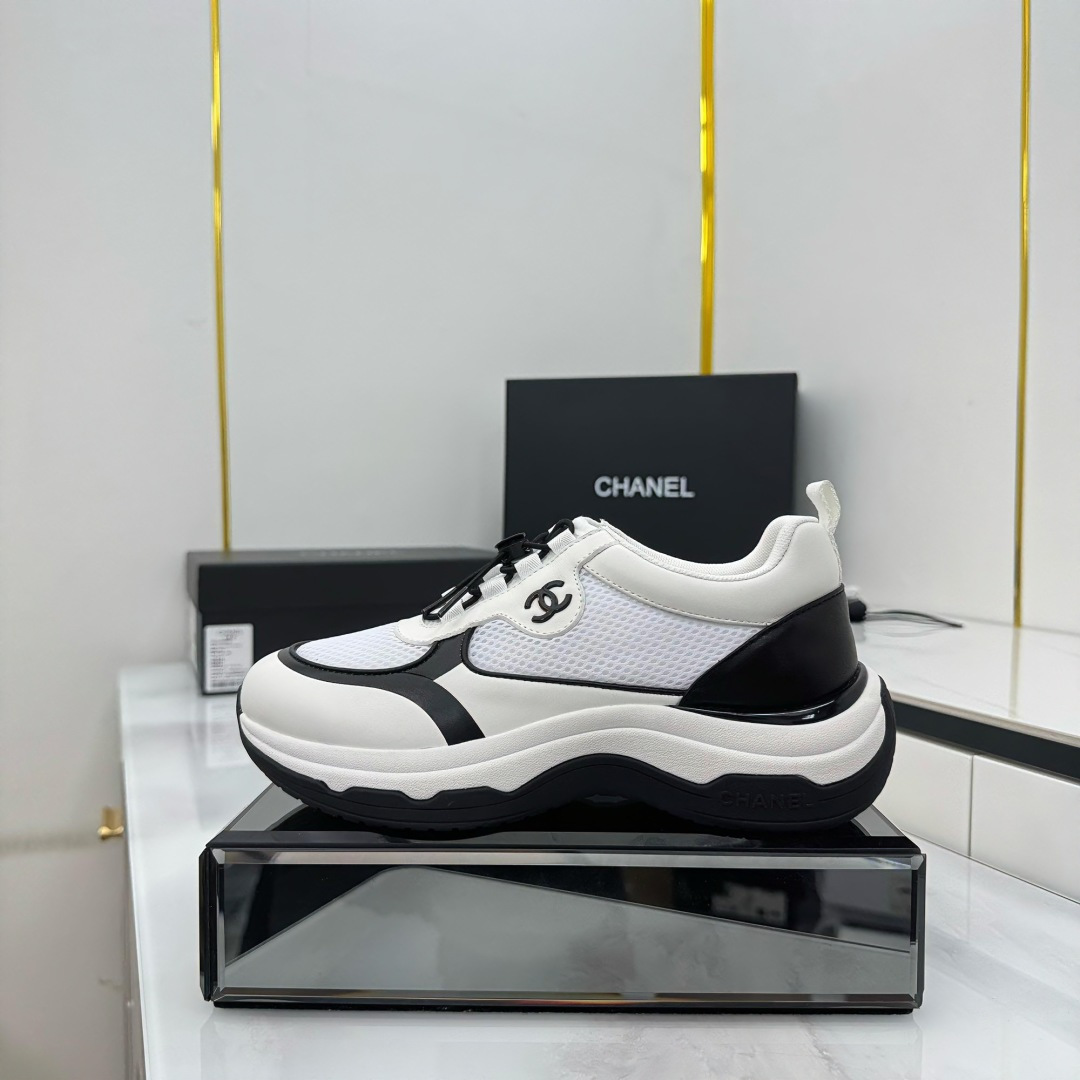 Chanel香奈儿 熊猫スニーカー 高級休闲デザイン