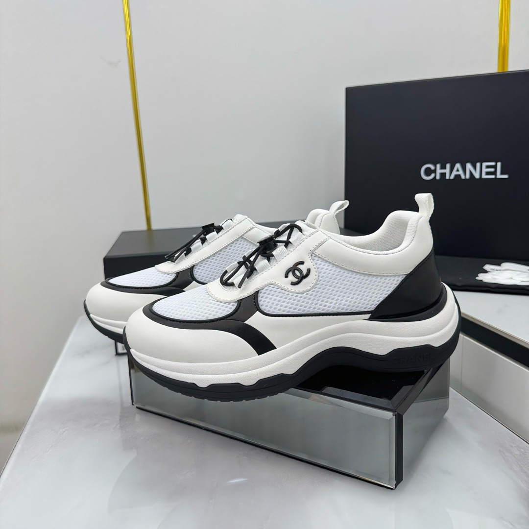 Chanel香奈儿 熊猫スニーカー 高級休闲デザイン
