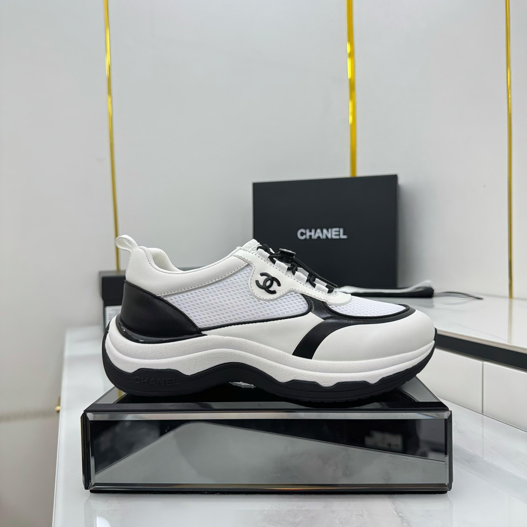 Chanel香奈儿 熊猫スニーカー 高級休闲デザイン