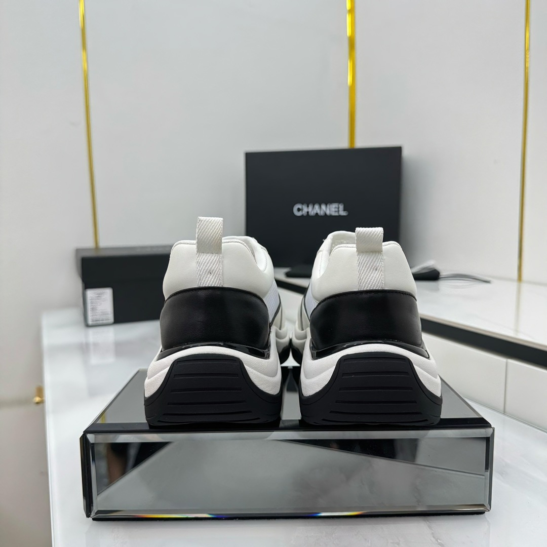 Chanel香奈儿 熊猫スニーカー 高級休闲デザイン