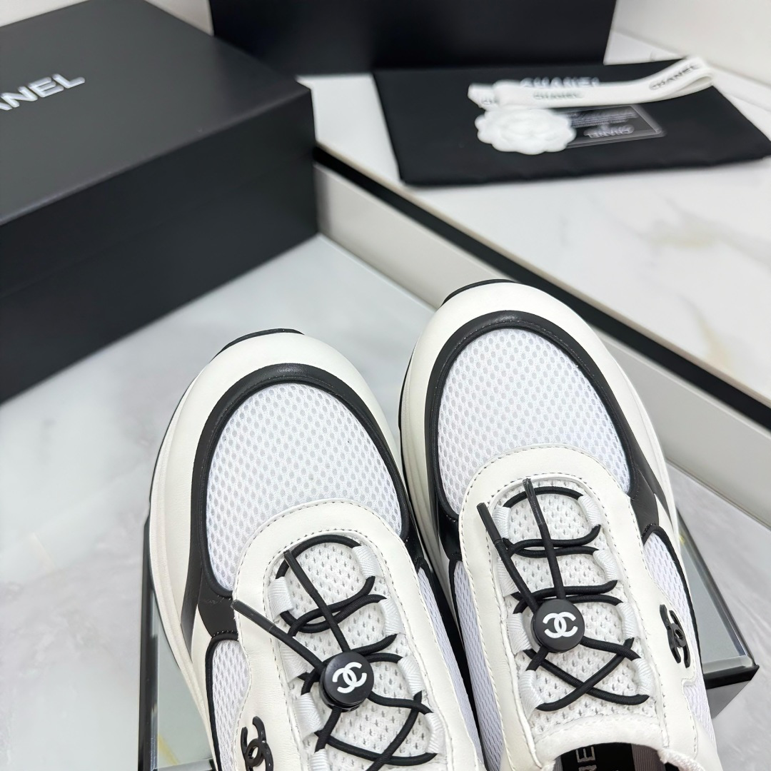 Chanel香奈儿 熊猫スニーカー 高級休闲デザイン