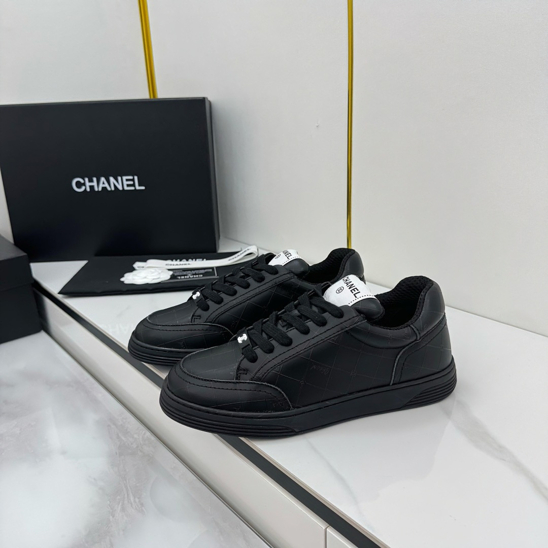 Chanel香奈儿 熊猫配色全皮小白鞋 スポーツ・カジュアル