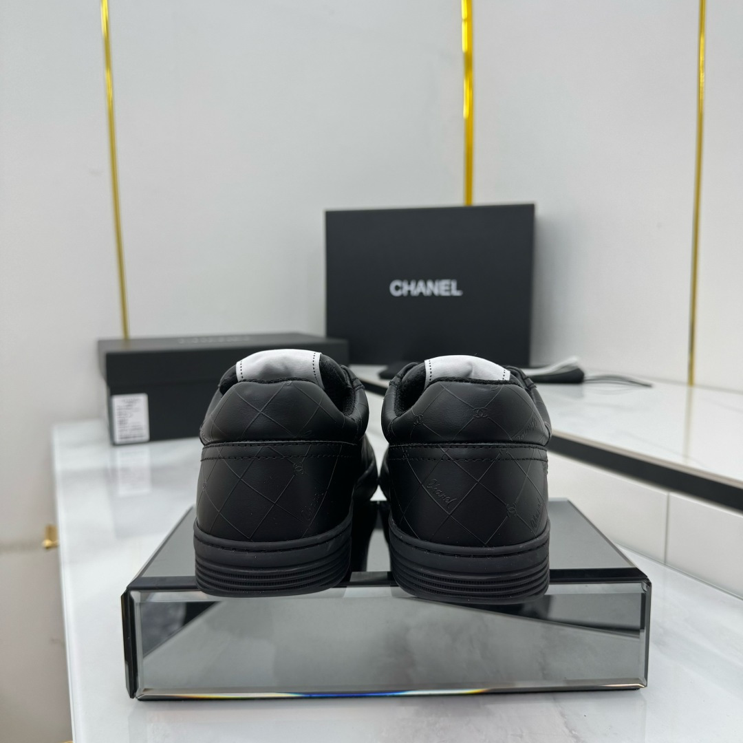 Chanel香奈儿 熊猫配色全皮小白鞋 スポーツ・カジュアル