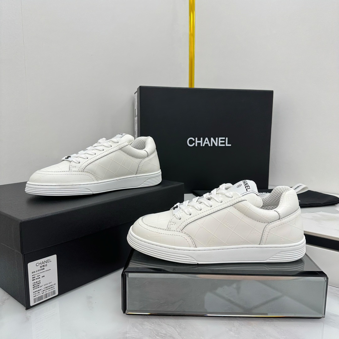 Chanel香奈儿25最新款 熊猫配色 全皮小白鞋