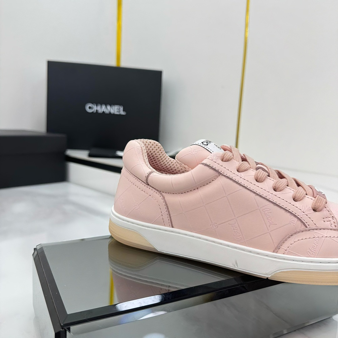 Chanel香奈儿25最新款 熊猫配色 全皮小白鞋