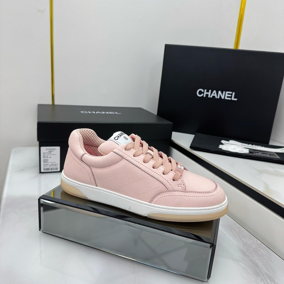 Chanel香奈儿25最新款 熊猫配色 全皮小白鞋