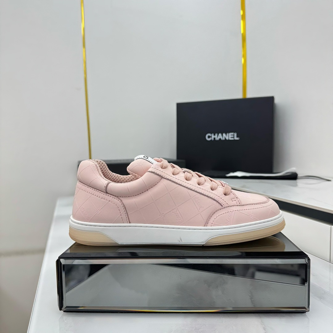 Chanel香奈儿25最新款 熊猫配色 全皮小白鞋