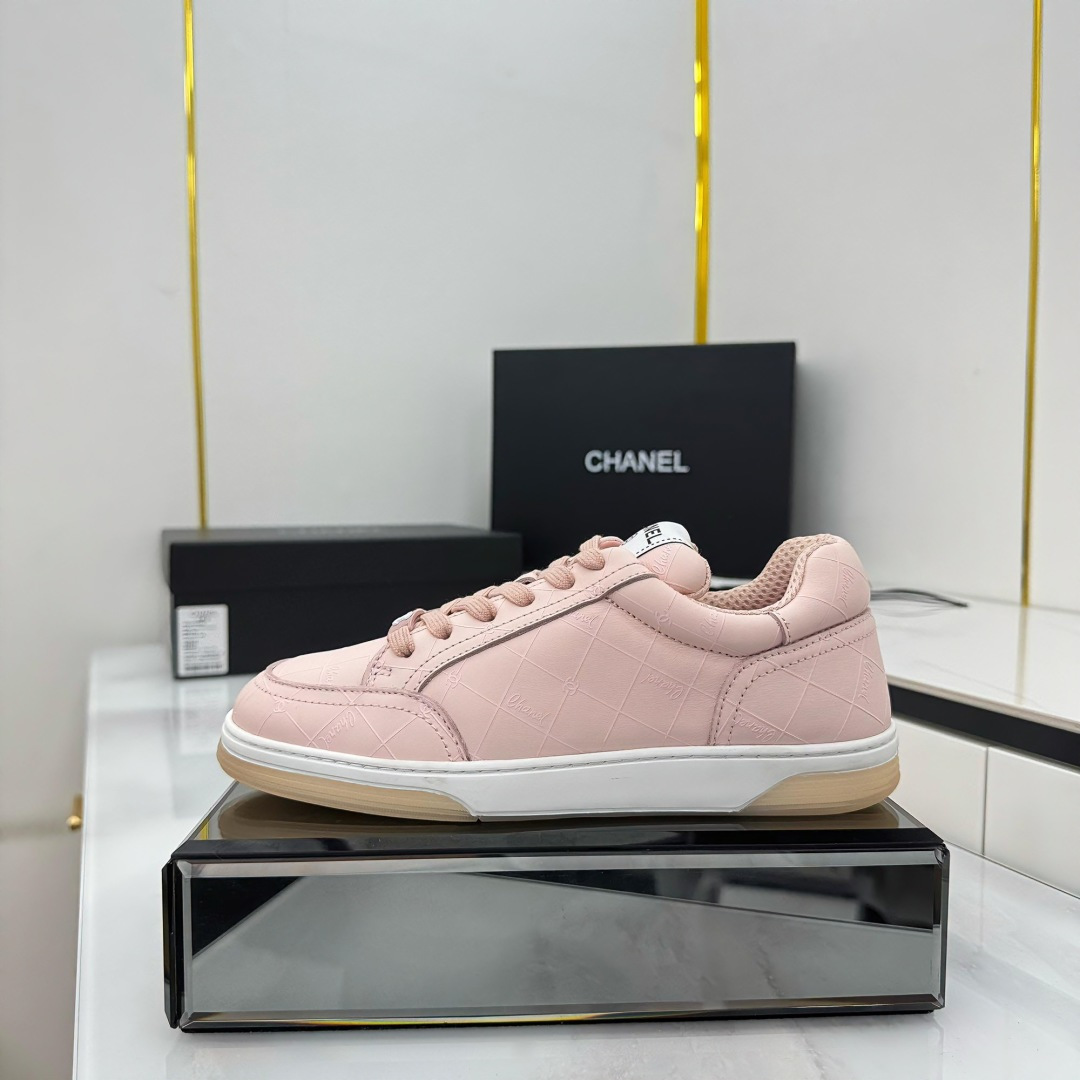 Chanel香奈儿25最新款 熊猫配色 全皮小白鞋