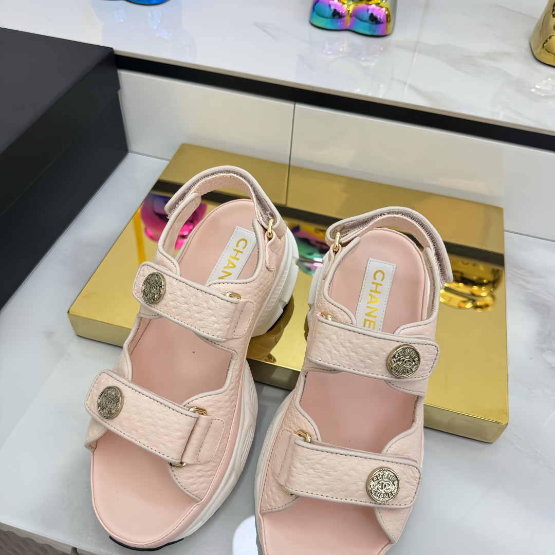 Chanel 25SS Velcro Beach Sandals - Pearl Lambskin, Comfortable & Stylish 10 cmp i1745797825660 6927 0 8