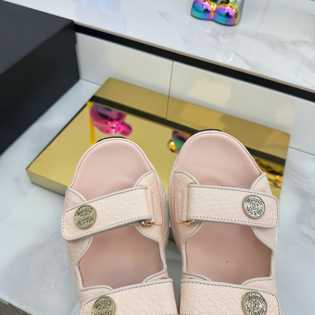 Chanel 25SS Velcro Beach Sandals - Pearl Lambskin, Comfortable & Stylish 9 cmp i1745797825661 6829 0 7