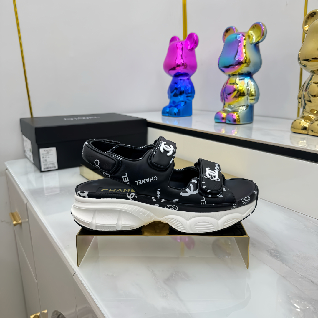 Chanel 25SS Velcro Beach Sandals - Stylish & Comfortable Summer Footwear 3 cmp i1745797912331 9123 0 0