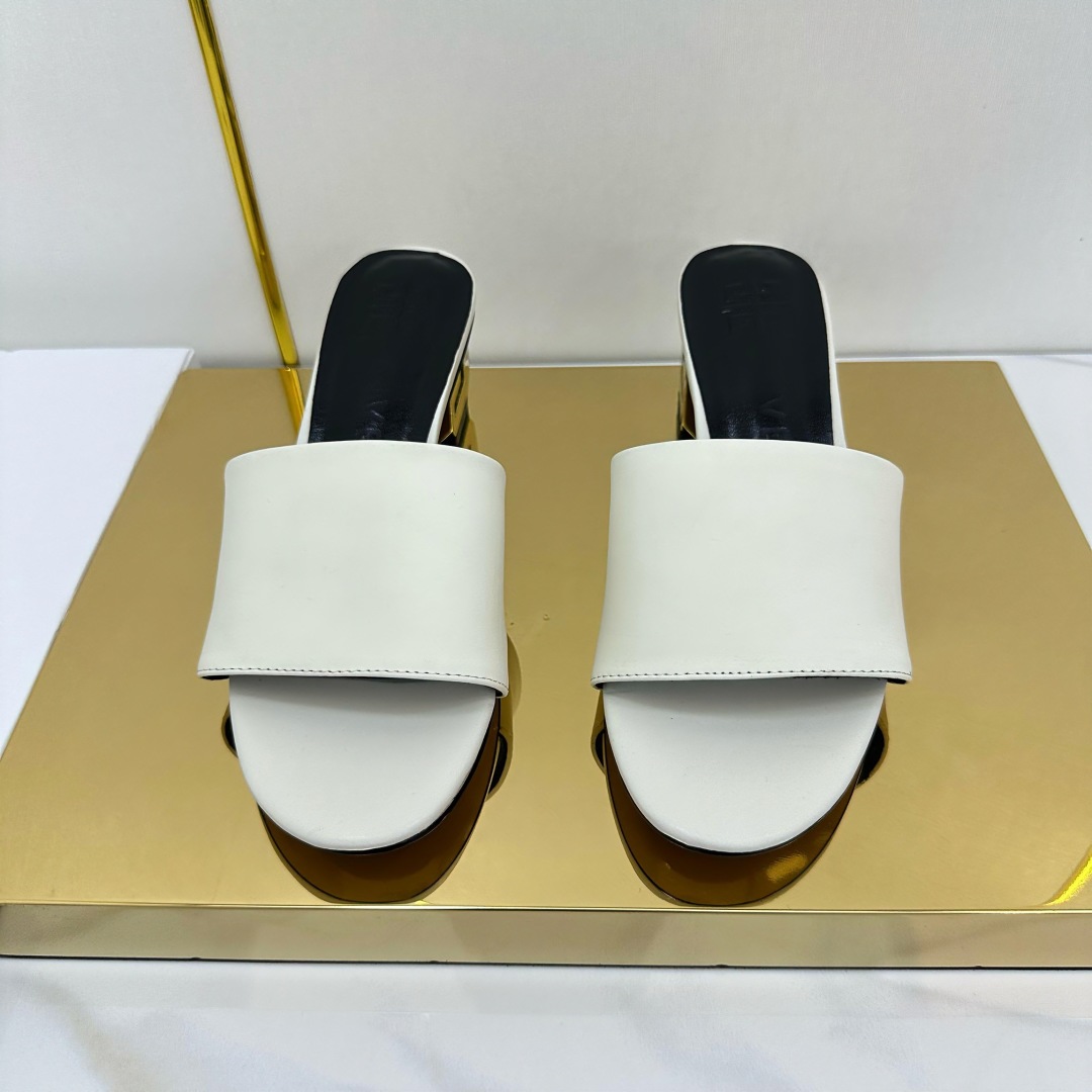 Fashionable Brahma Heel Slipper: Stylish Plant Bid at $425 🌿 - 图片 4