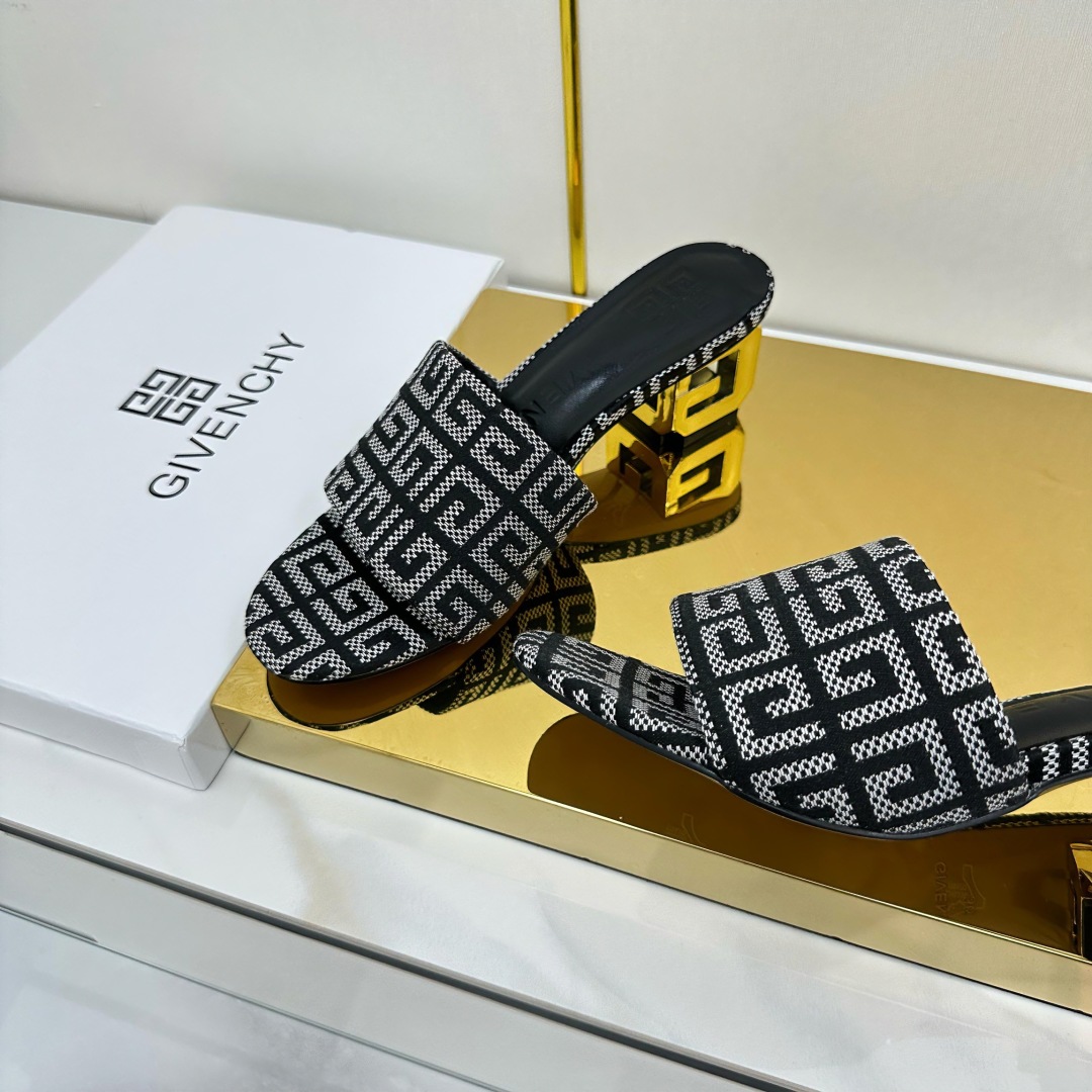 Fashionable Brahma Heel Slipper with Cow and Sheep Skin, Rubber Base. - 图片 6