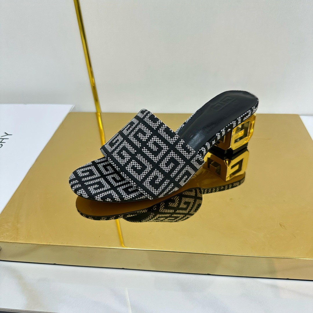 Fashionable Brahma Heel Slipper with Cow and Sheep Skin, Rubber Base. - 图片 1
