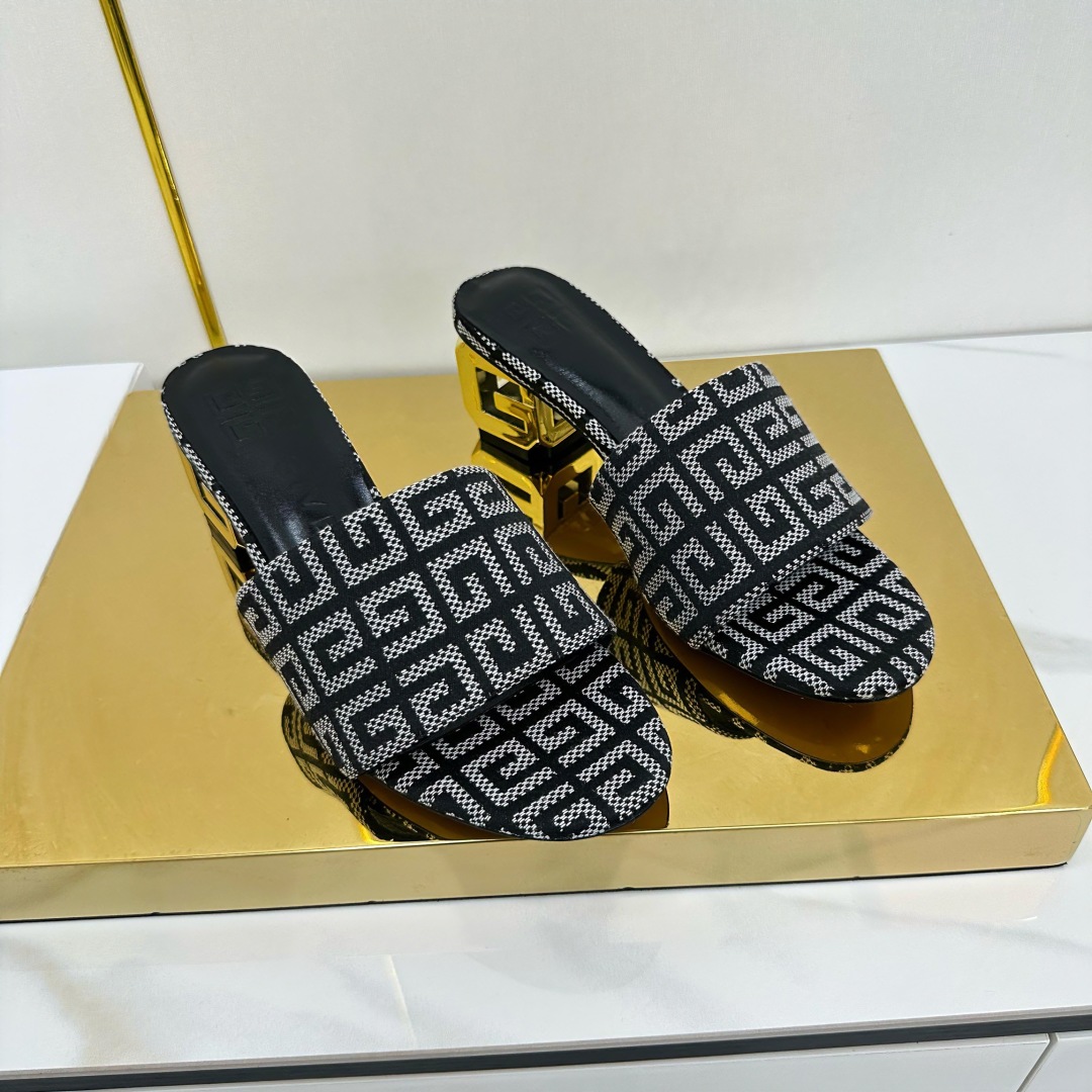 Fashionable Brahma Heel Slipper with Cow and Sheep Skin, Rubber Base. - 图片 5