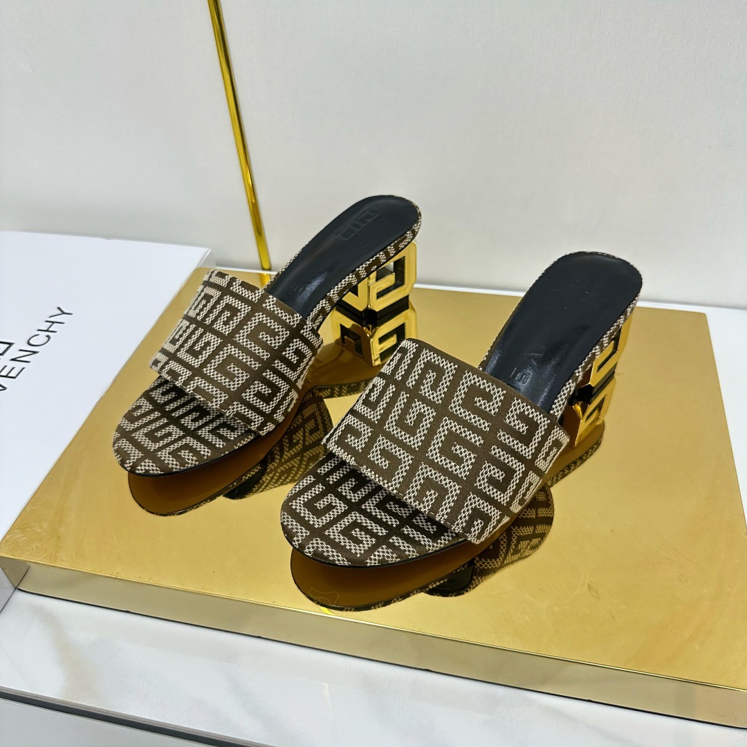Fashionable Brahma Heel Slipper: Stylish Plant Bid at $425 🌿 - 图片 5