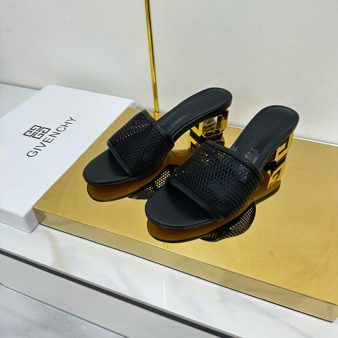 Fashionable Brahma Heel Slipper: Stylish Plant Bid P 425 💰 Sandals in Black Cow Skin. - 图片 4