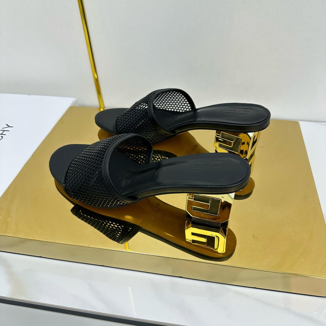 Fashionable Brahma Heel Slipper: Stylish Plant Bid P 425 💰 Sandals in Black Cow Skin. - 图片 8