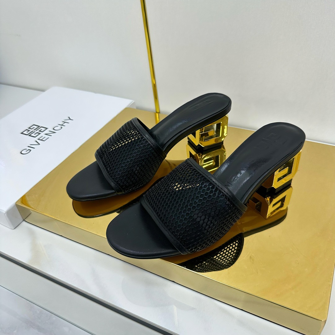 Fashionable Brahma Heel Slipper: Stylish Plant Bid P 425 💰 Sandals in Black Cow Skin. - 图片 6