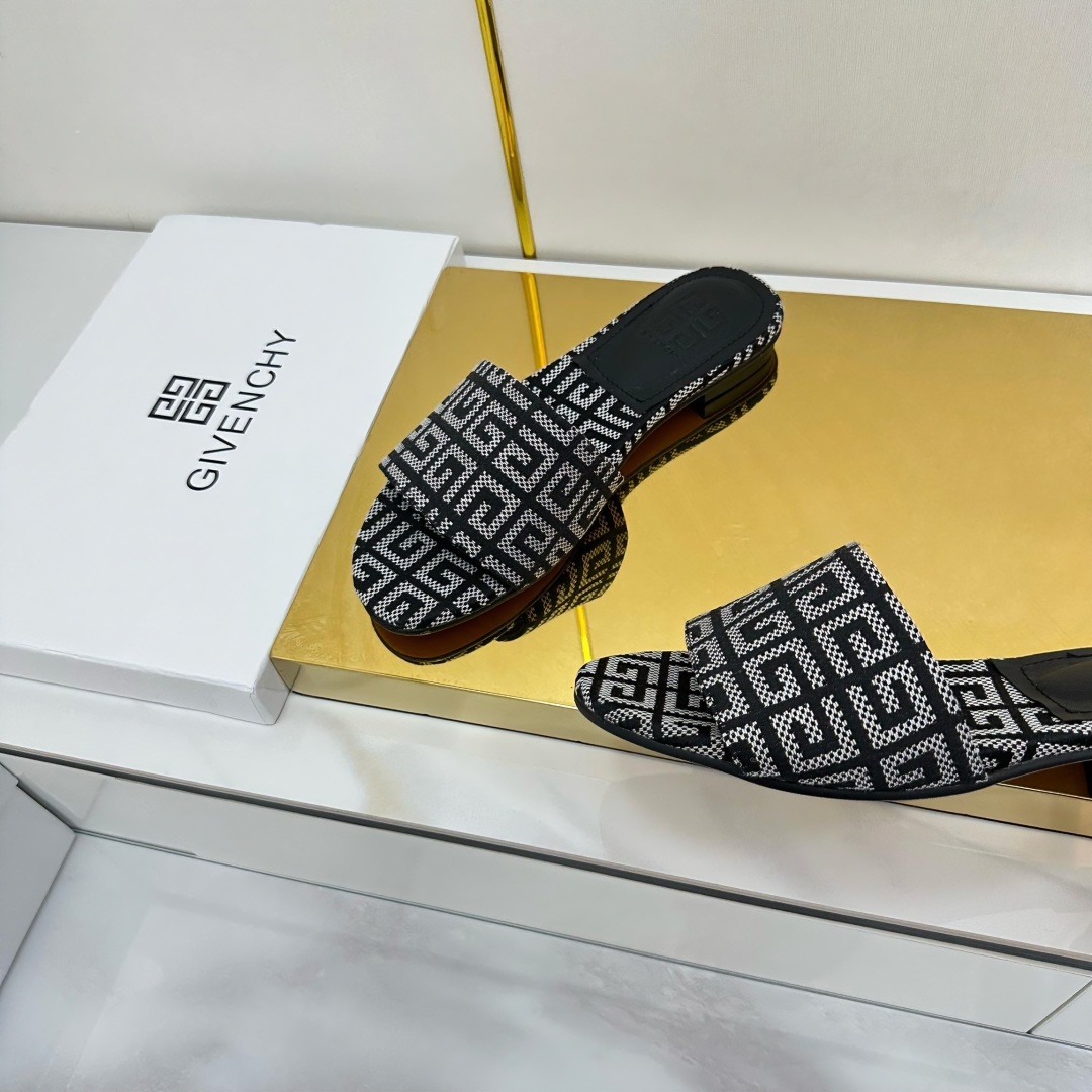 Fashionable Brahma Heel Slipper: Stylish Cow Skin Sandals with Sheep Skin Lining - 图片 6