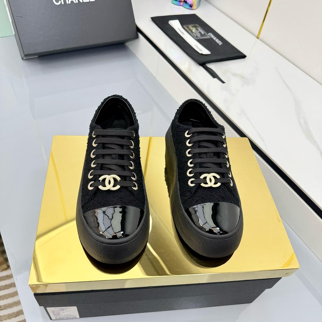 Chanel香奈儿 230皮面528 スポーティカジュアルシューズ