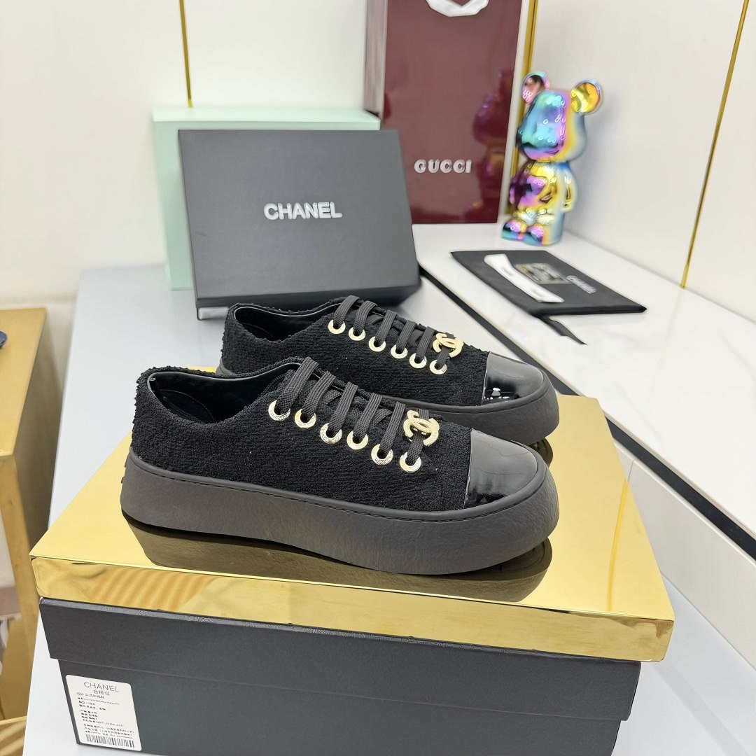 Chanel香奈儿 230皮面528 スポーティカジュアルシューズ
