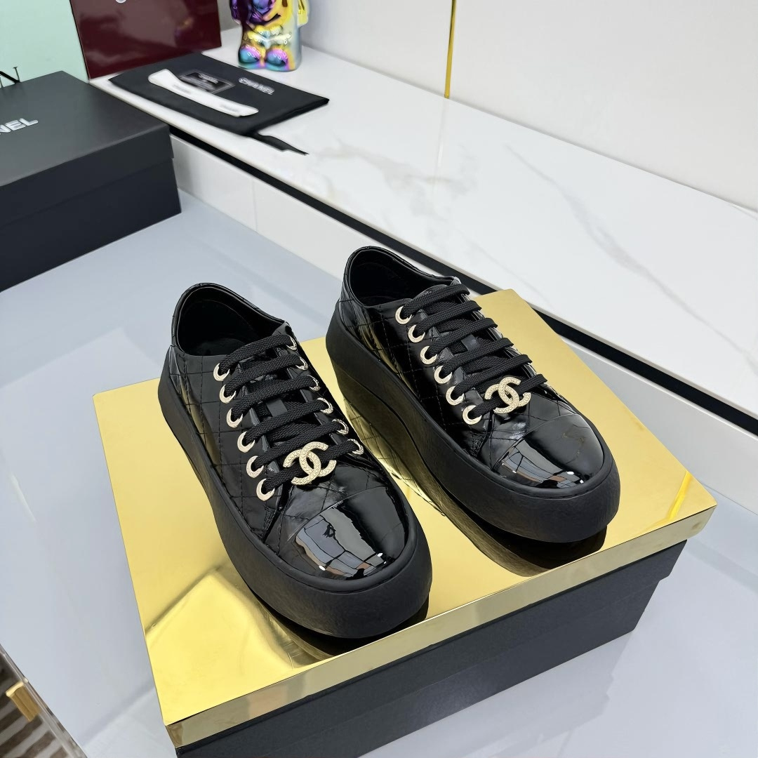 Chanel香奈儿 布面230皮面528 スポーツシューズ 高品質