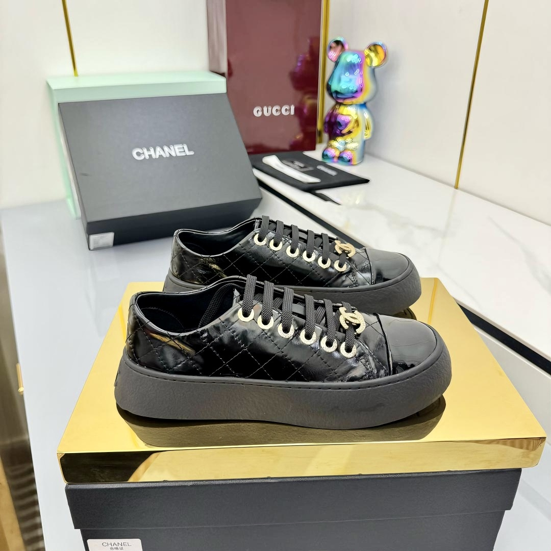 Chanel香奈儿 布面230皮面528 スポーツシューズ 高品質