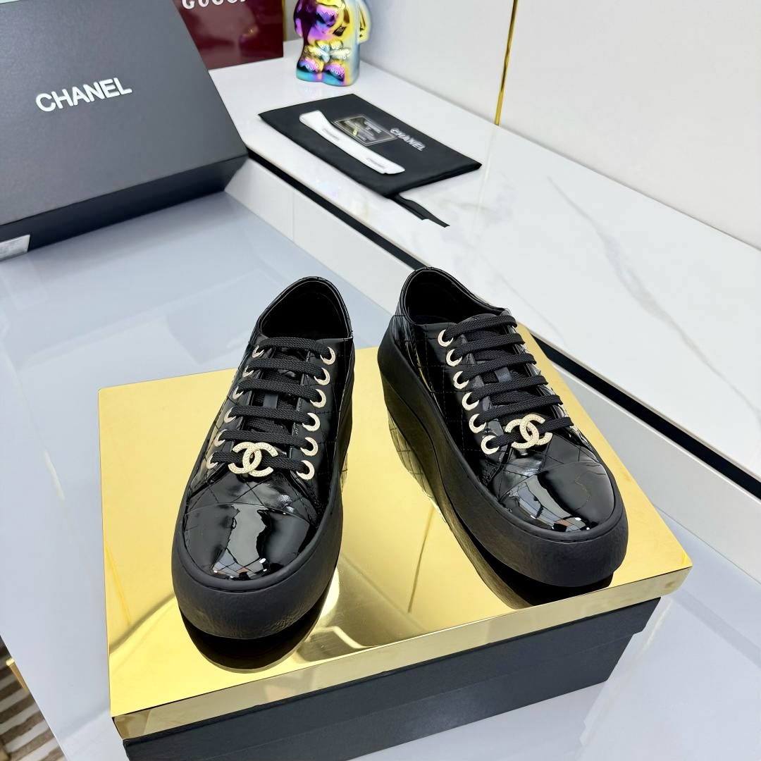 Chanel香奈儿 布面230皮面528 スポーツシューズ 高品質