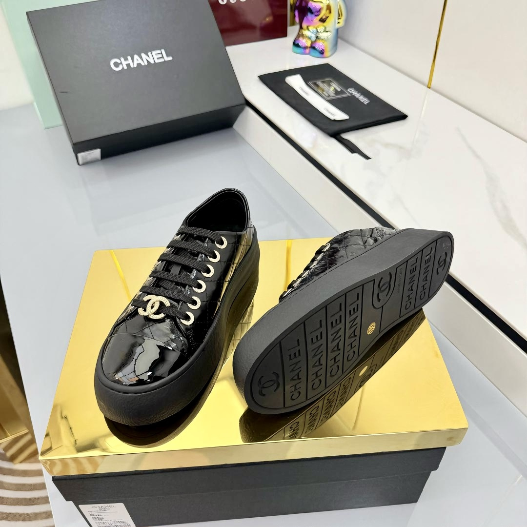 Chanel香奈儿 布面230皮面528 スポーツシューズ 高品質