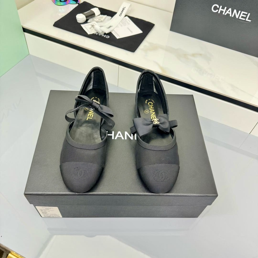 Chanel 香奈儿25A シルクベルベット マリージェーン シューズ