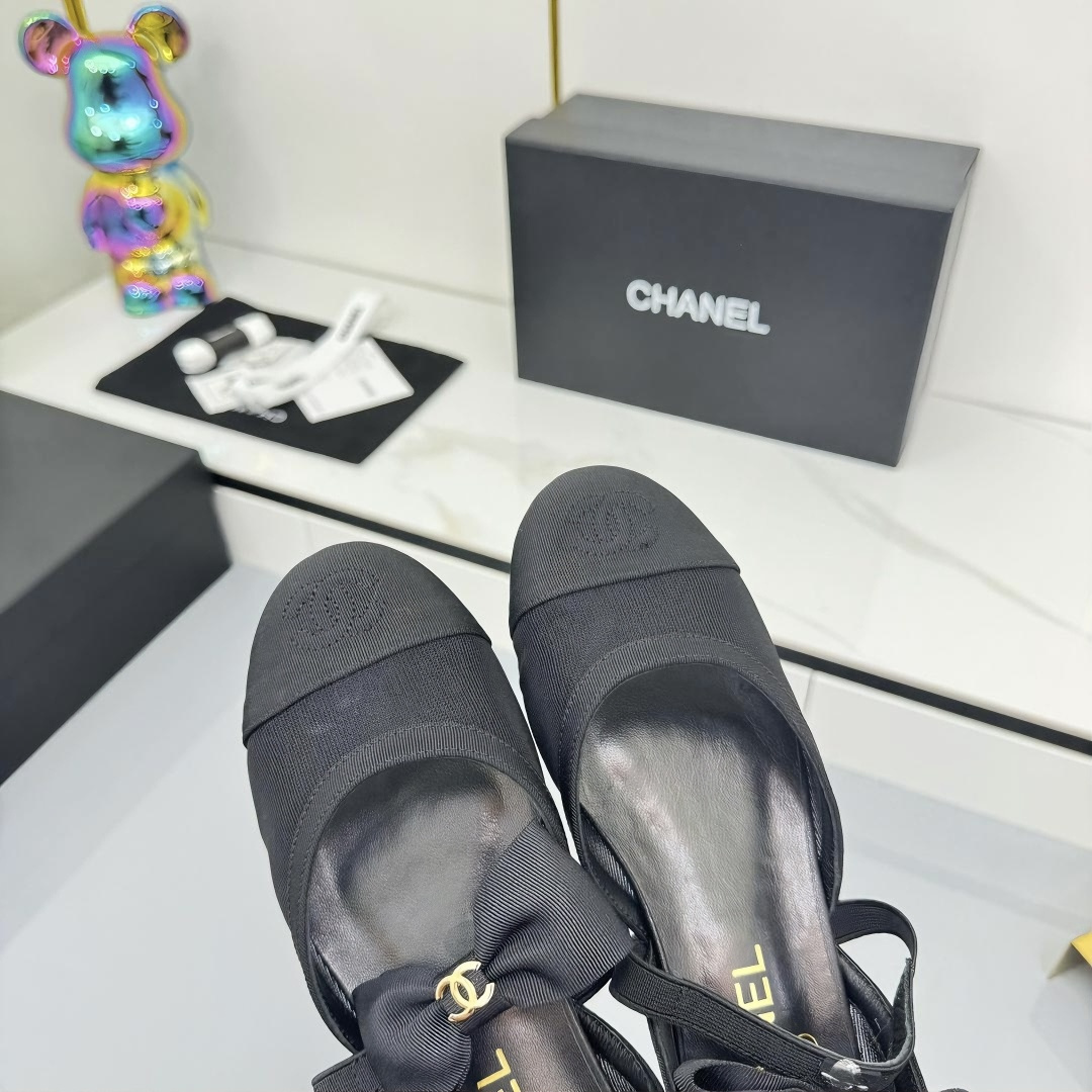 Chanel 香奈儿25A シルクベルベット マリージェーン シューズ