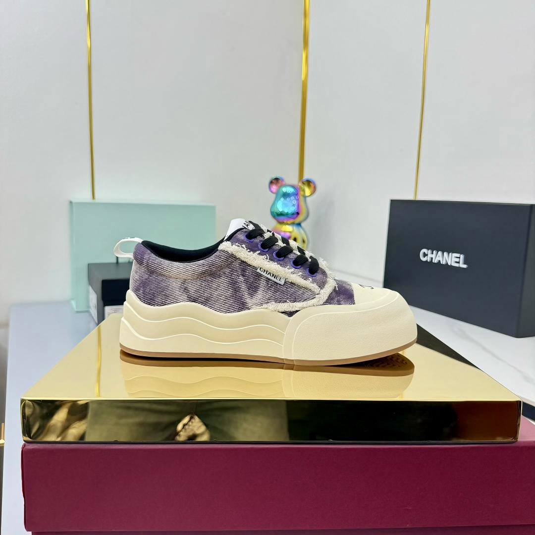 NO:489494,Chanel bread shoes ~Original calfskin panda shoes Chanel Chanel 25C latest hits Panda black and white sneakers casual board shoes Xiaoxiang hot items Classic black and white Panda color matching coco girls necessary to buy Fabric: Original custom mixed-bred sheepskin Inner: Original imported breathable net Outsole: Original open mold rubber + TPU combination Size: Women's model 35-41 Buy now, casual shoes/sports shoes, chanel, chanel, sneakers, cowhide, sheepskin19860909香奈儿面包鞋  ～原版小牛皮熊猫鞋 Chanel 香奈儿 25C 最新爆款 熊猫 黑白 运动鞋 休闲板鞋 小香 爆款单品 经典黑白 熊猫配色 coco女孩必要入款 面料: 原版定制混种羊皮 内里: 原版进口透气网里 大底: 原版开模橡胶+TPU组合 Size: 女款35-41 立即抢购,休闲鞋/运动鞋,chanel,chanel,sneakers,cowhide,sheepskin,Women's Shoes