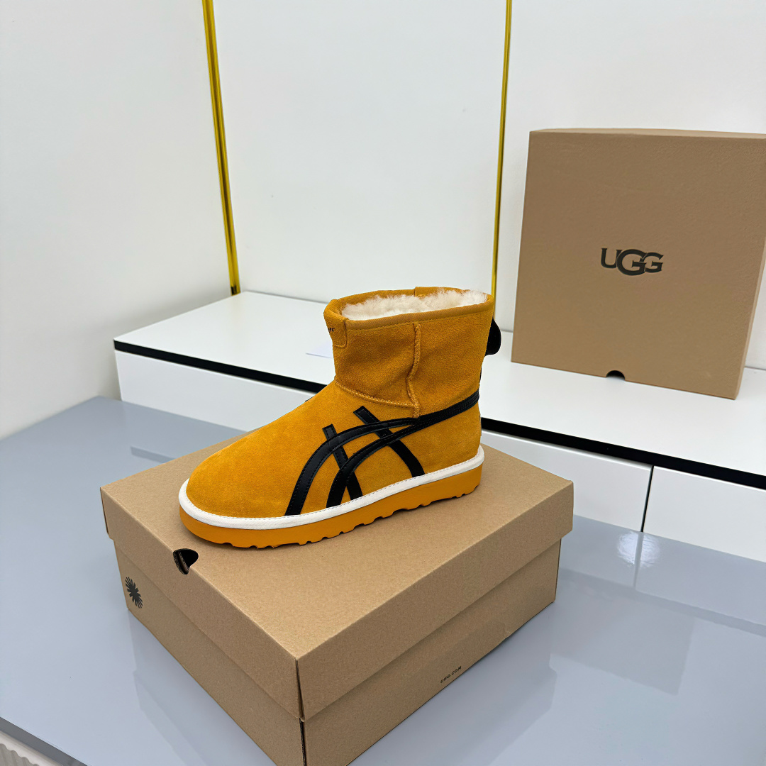 NO:594547,: 'Exclusive top version' Wang Zha·UGG/Nike Nike joint ~ limited edition snow boots series... [Co-branded thick-soled snow boots] Limited edition series, a snow boot that will not clash with clothes, simple co-branded contrasting design, lightweight outsole, custom waterproof cowhide on the upper, custom pure wool on the lining, a must-have for autumn and winter, can be worn with any pants or skirt, very comfortable and good-looking... Fabric: original custom cowhide Inner: original custom wool  Feet: Original customized wool Outsole: Original molded wear-resistant molded sole Size: 35-39 (customized in 40) Packaging: Original full set of packaging Color: 7 colors synchronized on the official website Buy now, snow boots, boots, skirts19860909:《独家顶级版本》 王炸·UGG/Nike耐克联名~限量版雪地靴系列……【联名厚底雪地靴】 限量款系列,一款不会撞衫的雪地靴、简约的联名撞色设计轻便的大底、鞋面采用定制防水牛猄、内里定制纯羊毛,秋冬季必备款、无论什么裤子裙子都能驾驭、上脚非常舒适好看…… 面料:原版定制牛猄 内里:原版定制羊毛 垫脚:原版定制羊毛 大底:原版开模耐磨成型底 码数:35-39（40定制） 包装:原版全套包装 颜色:官网同步7色出 立即抢购,雪地靴,boots,skirts,Women's Shoes