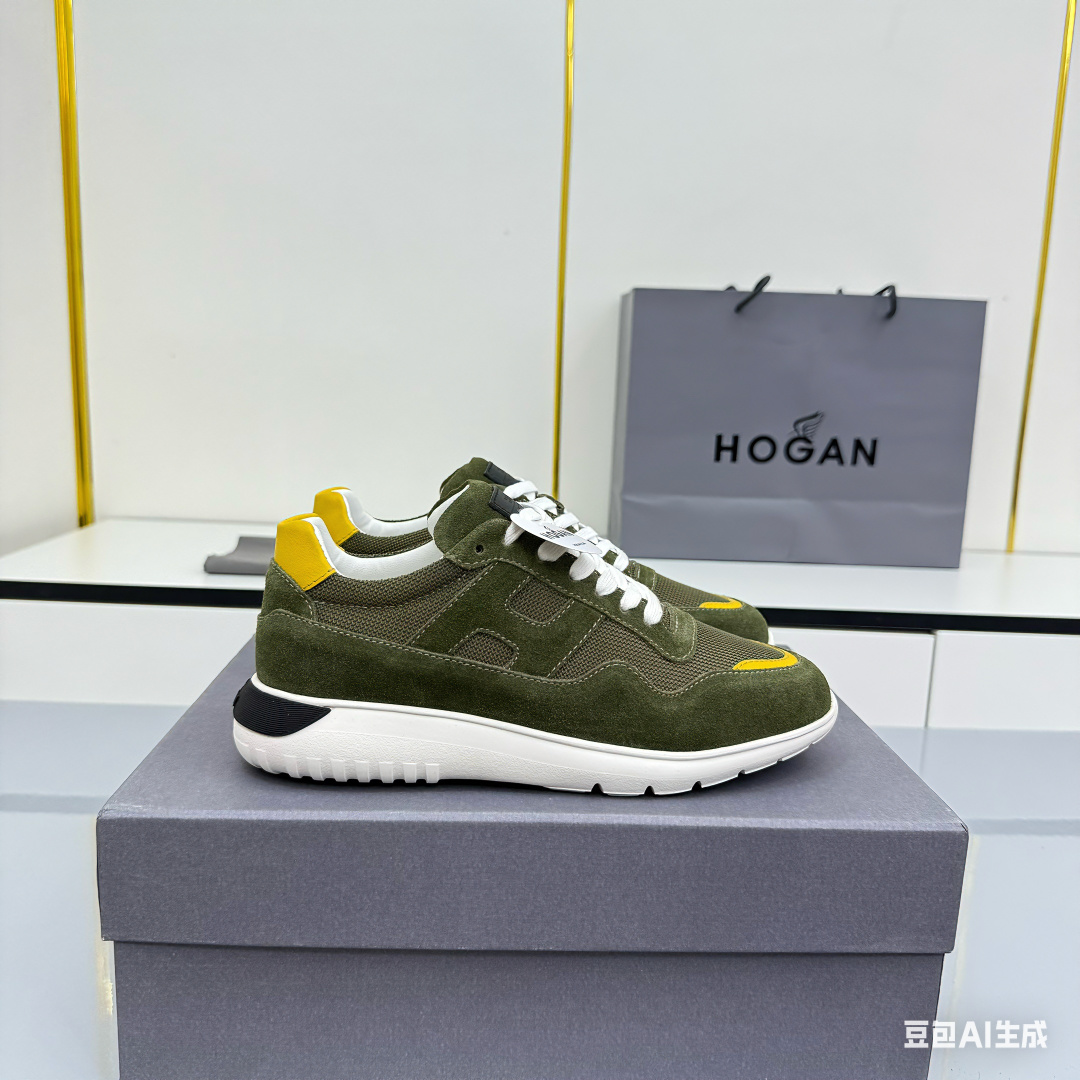 NO:629220,HOGAN·Hogan's new picture must be reposted H-STRIPES series couples' thick-soled dad shoes airship shoes casual sports shoes. The top version is purchased from the original version for development and production. This H-STRIPES series sports shoes adopt a contrasting color high-elastic thick sole and an increased height design, which makes the whole shoe full of new vitality, shuttle style and imaginative style, seize the focus of attention, and set off a modern urban trend. The fabric is made of original custom-made imported cowhide material. The inner lining is original cowhide material. The sole is exclusively molded and made of ultra-light and high-elastic material.  Sole thickness is about 2.5cm, women's size 36-41, casual shoes/sports shoes, hogan, sneakers, cowhide19860909HOGAN·霍根 新款转图必爆 H-STRIPES系列情侣款厚底老爹鞋飞艇鞋休闲运动鞋. 顶级版本原版购入开发做货 此款H-STRIPES系列运动鞋采用撞色高弹厚底增高设计,令整鞋焕发新意活力,穿梭型格畅想,抢占视线焦点,再掀现代感都市风潮. 面料原版定制进口牛皮材质 内里原版牛皮里 鞋底独家开模超轻高弹材质 底厚约2.5cm 码数女36-41,休闲鞋/运动鞋,hogan,sneakers,cowhide,Women's Shoes