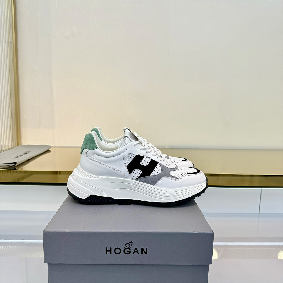 NO:681104,HOGAN Hogan sports and casual couple shoes, suede calfskin splicing design, contrasting LOGO on the side, trademark embossing on the tongue, fine and symmetrical perforations, perfect and smooth lines, thin strap stitching sneakers, classic and timeless, the first choice for couples, [Rose] [Rose] [Strong] [Strong] 35-44 size 45 can be customized. If you repost the picture, it will be popular..., casual shoes/sneakers, hogan, sneakers, cowhide19860909HOGAN霍根运动休闲情侣鞋,绒面小牛皮拼接设计,侧面LOGO撞色,鞋舌有商标压印,穿孔精细对称,线条完美流畅,细带拼接运动鞋,经典永不过时,是情侣们追求首选,[玫瑰][玫瑰][强][强]35-44码45可以定做.转图必爆……….,休闲鞋/运动鞋,hogan,sneakers,cowhide,Women's Shoes