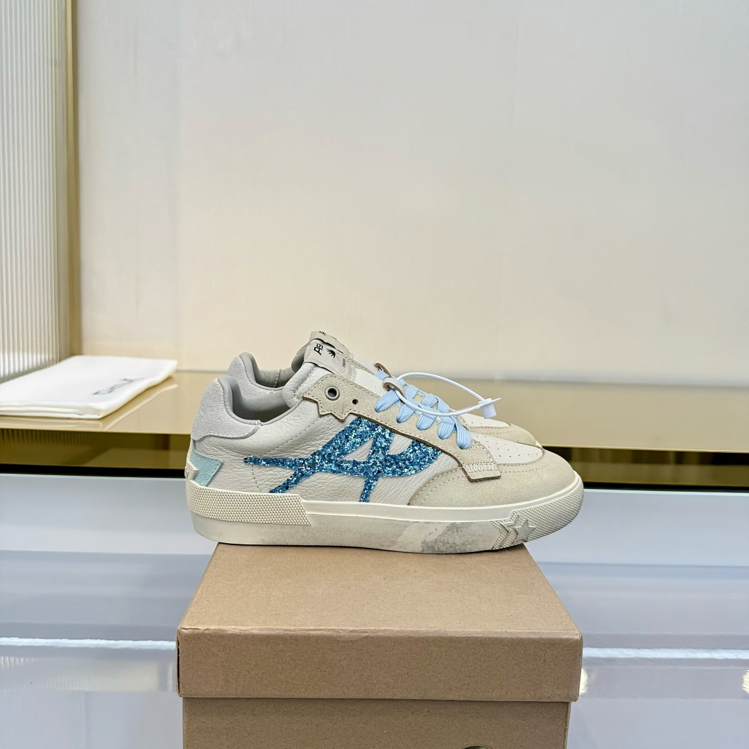 NO:681117,New ASH Italian light luxury trendy brand retro dirty white shoes with high-quality cowhide and colorful shoe logos. The breathable hole design is tough. The same casual series as the star. The punched and breathable shoe body with simple design is matched with a light and resilient sole. Fabric: First layer of cowhide + sheepskin. Sole rubber outsole. Lining sheepskin. Size 35-40 (customized in 40), casual shoes/sports shoes, sneakers, cowhide, sheepskin19860909上新ASH 意大利轻奢潮牌复古脏脏小白鞋优质牛皮多彩鞋标透气孔设计坚韧,明星同款休闲系列,简约设计的冲孔透气鞋身,搭配轻盈回弹增高鞋底. 面料头层牛皮+羊皮 鞋底橡胶大底 内里羊皮 码数35-40（40定制）,休闲鞋/运动鞋,sneakers,cowhide,sheepskin,Women's Shoes